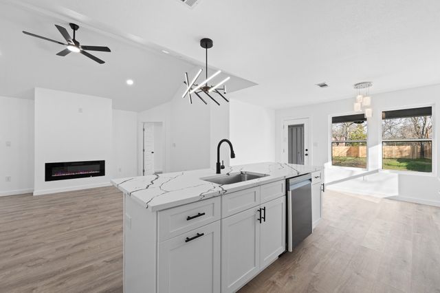 119 Smith Street, Hillsboro, TX 76645