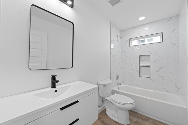 119 Smith Street, Hillsboro, TX 76645