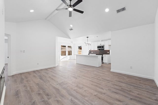 119 Smith Street, Hillsboro, TX 76645