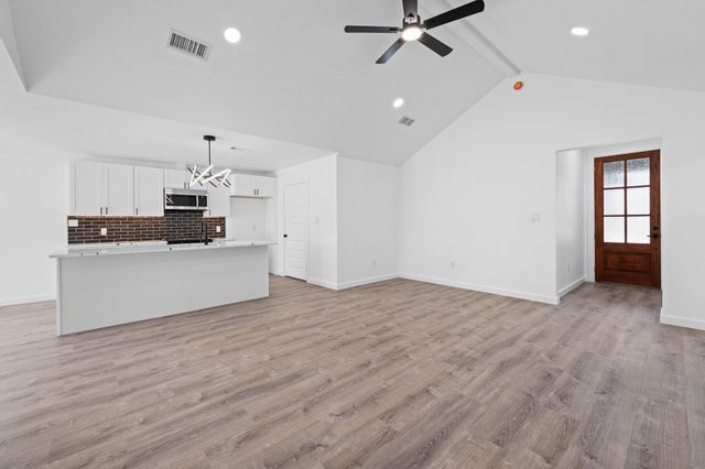 119 Smith Street, Hillsboro, TX 76645