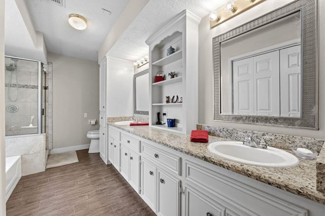 21809 Tophill Drive, Spring, TX 77388
