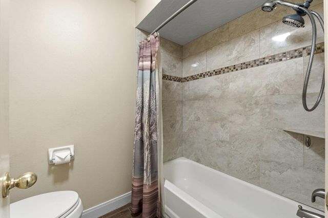 21809 Tophill Drive, Spring, TX 77388