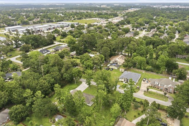 21809 Tophill Drive, Spring, TX 77388