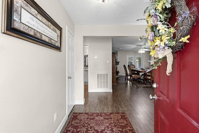 21809 Tophill Drive, Spring, TX 77388