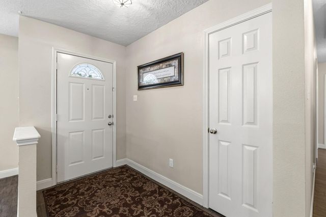21809 Tophill Drive, Spring, TX 77388