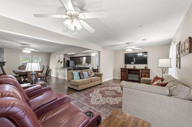 21809 Tophill Drive, Spring, TX 77388