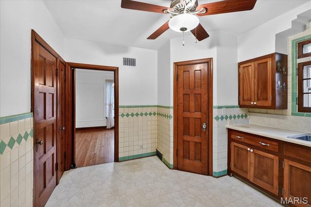 1310 Midland Drive, St Louis, MO 63130