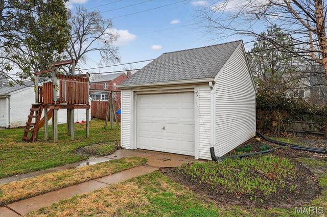 1310 Midland Drive, St Louis, MO 63130