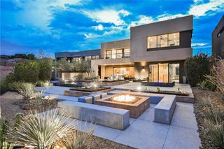 20 Falling Canyon Court, Henderson, NV 89011