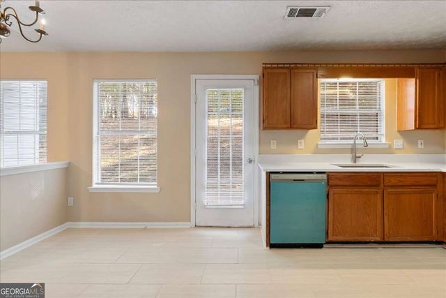 122 Lake Terrace, Mcdonough, GA 30253