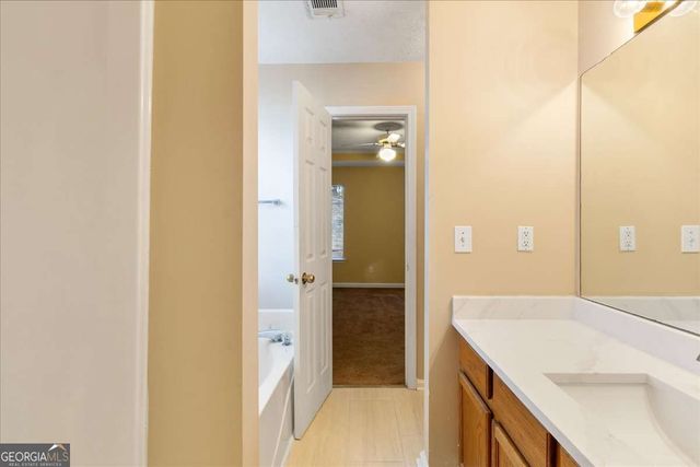 122 Lake Terrace, Mcdonough, GA 30253