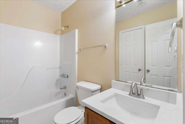 122 Lake Terrace, Mcdonough, GA 30253