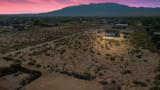 Perfecto Lopez Rd, Corrales, NM 87048