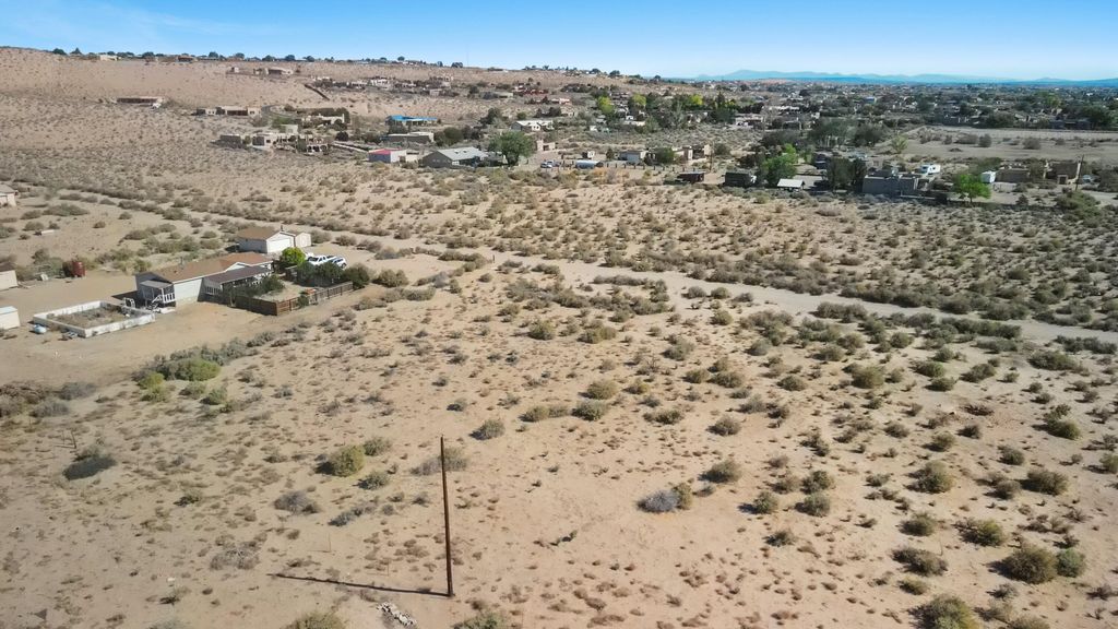 Image 10 of property listing at Perfecto Lopez Rd, Corrales, NM 87048