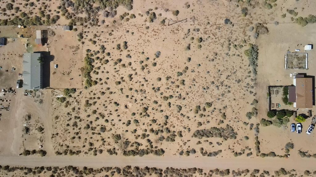 Image 13 of property listing at Perfecto Lopez Rd, Corrales, NM 87048