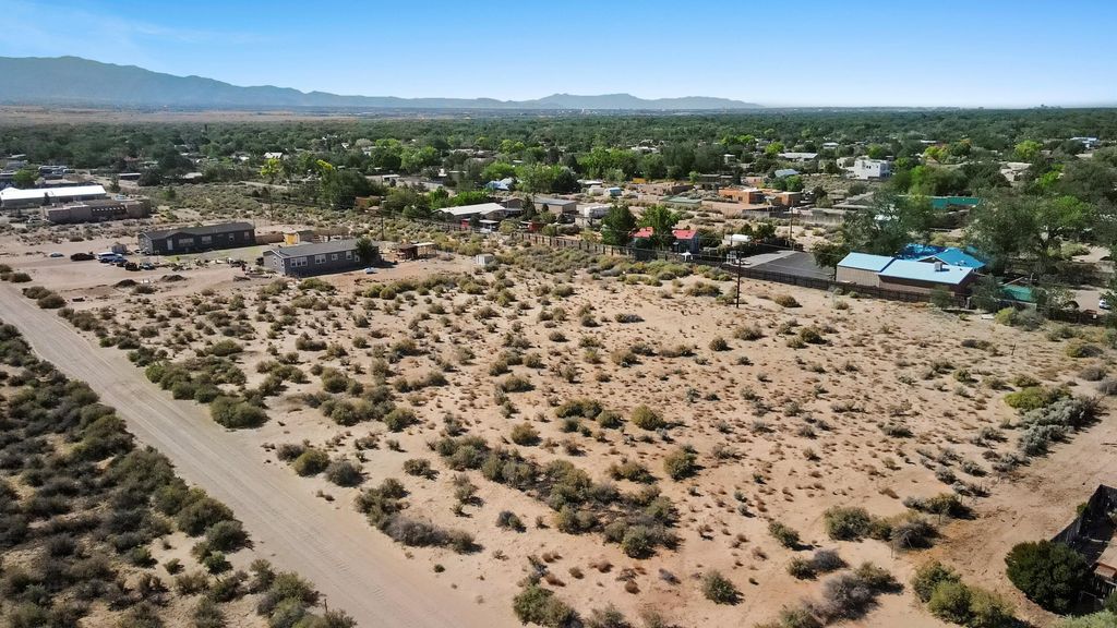 Image 2 of property listing at Perfecto Lopez Rd, Corrales, NM 87048