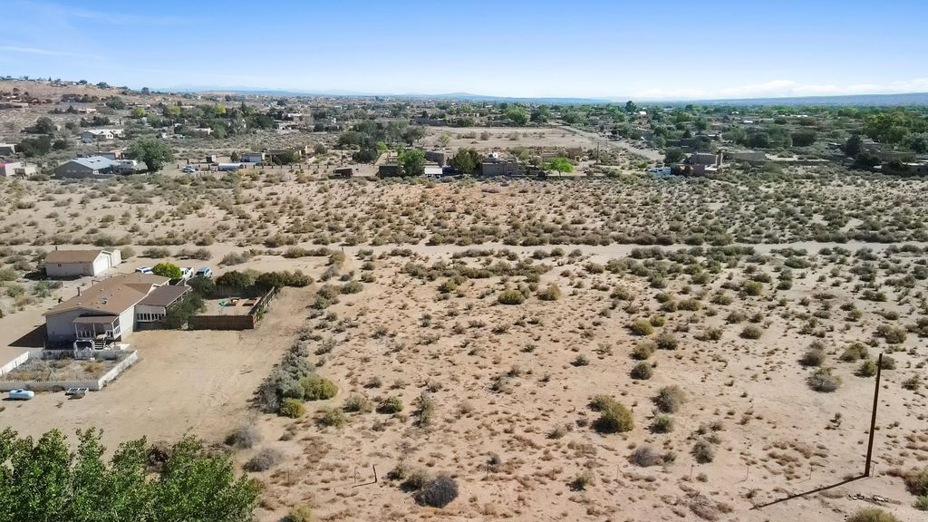 Image 9 of property listing at Perfecto Lopez Rd, Corrales, NM 87048