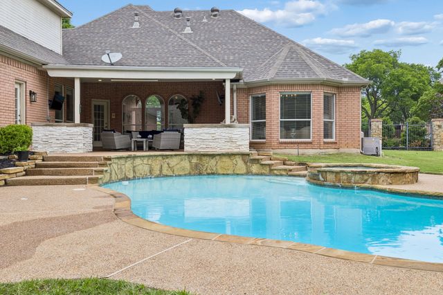 1309 Meadow Ridge Court, Southlake, TX 76092