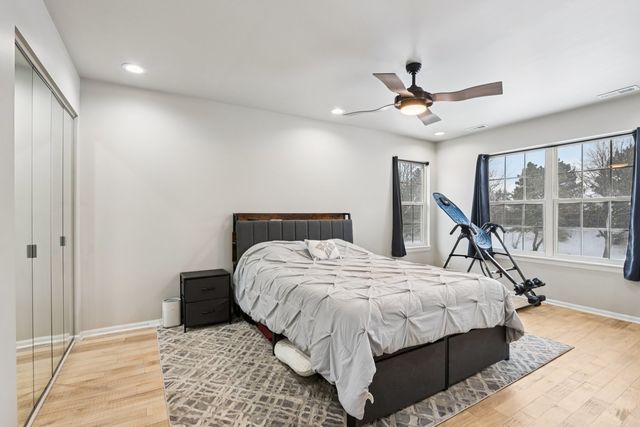 7035 Buchanan Drive 17-5, Gurnee, IL 60031