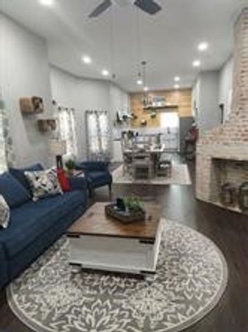901 N 10th Street, Waco, TX 76707