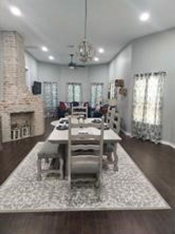901 N 10th Street, Waco, TX 76707