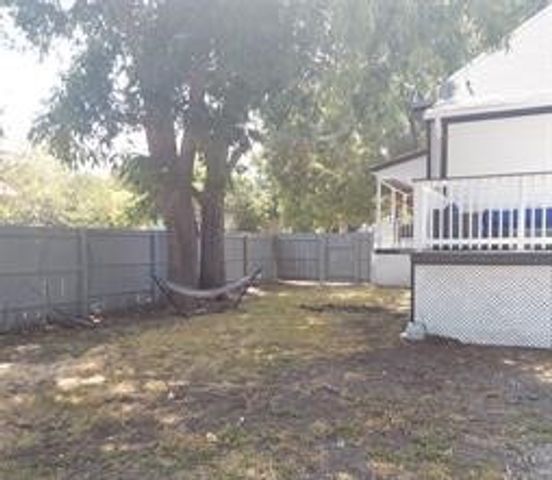 901 N 10th Street, Waco, TX 76707
