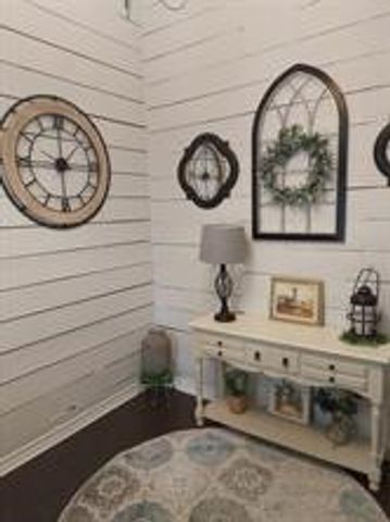 901 N 10th Street, Waco, TX 76707