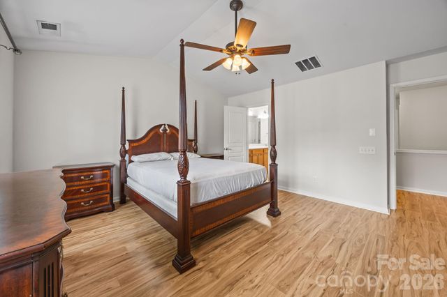 16706 Whitekirk Place, Charlotte, NC 28277