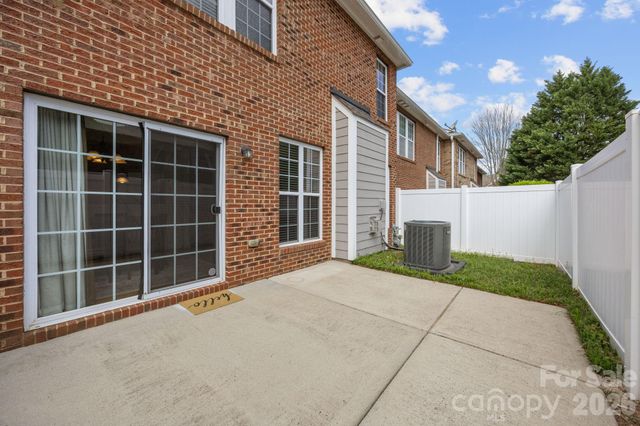 16706 Whitekirk Place, Charlotte, NC 28277