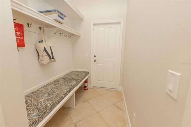 10517 NE 27TH STREET, Oxford, FL 34484