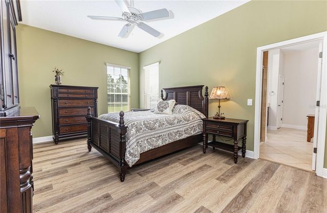 10517 NE 27TH STREET, Oxford, FL 34484