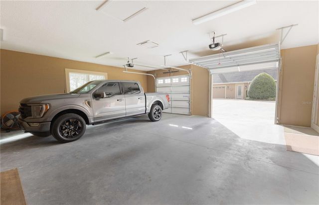 10517 NE 27TH STREET, Oxford, FL 34484