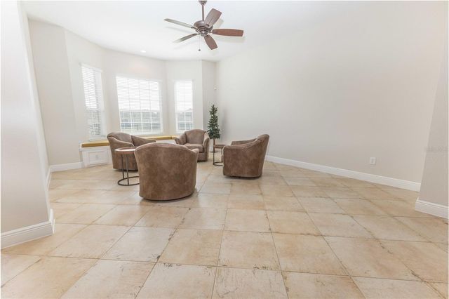 10517 NE 27TH STREET, Oxford, FL 34484