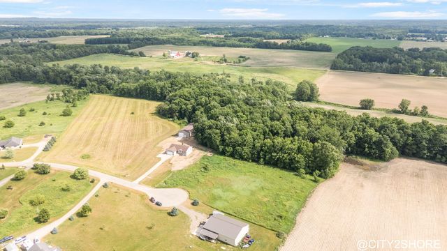 3905 Sunset View, Wayland, MI 49348