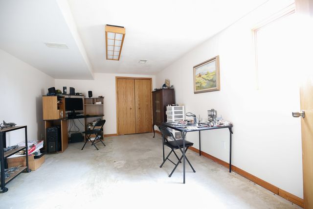 2235 Center Lane, Dixon, IL 61021