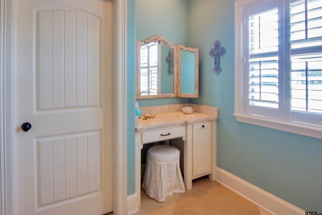 1712 Leisure Ln, Hideaway, TX 75771