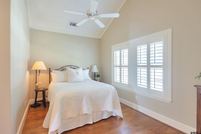 1712 Leisure Ln, Hideaway, TX 75771