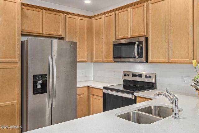 2511 W QUEEN CREEK Road 378, Chandler, AZ 85248