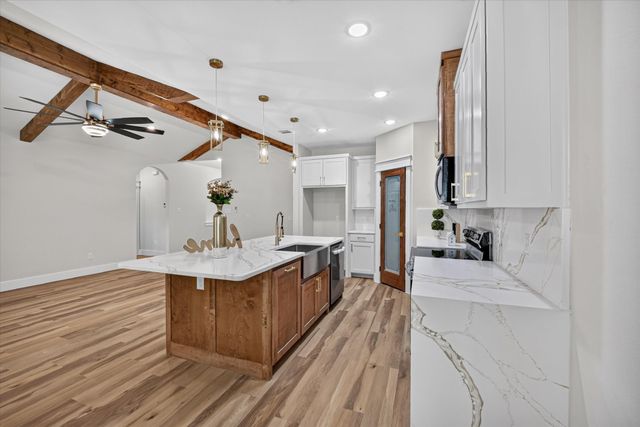 5005 Shackleford Street, Fort Worth, TX 76119