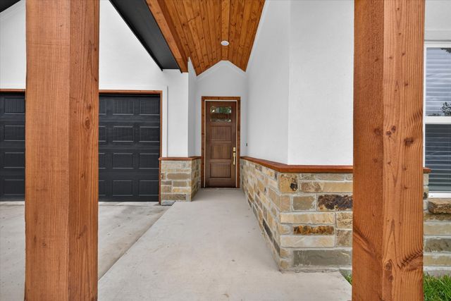 5005 Shackleford Street, Fort Worth, TX 76119