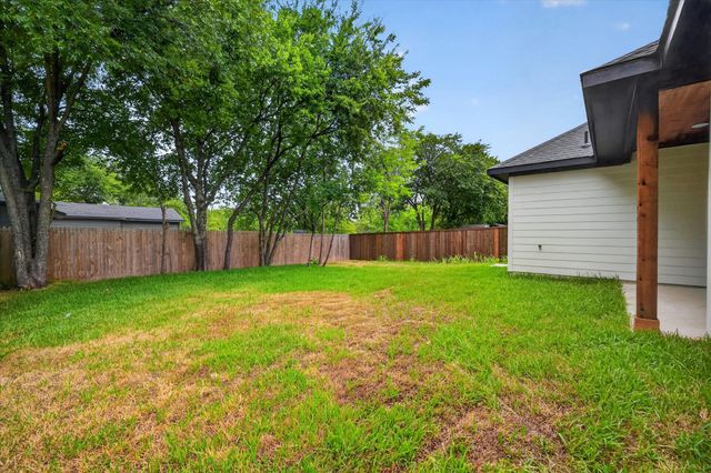 5005 Shackleford Street, Fort Worth, TX 76119