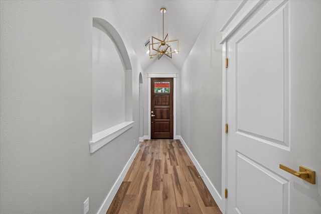 5005 Shackleford Street, Fort Worth, TX 76119