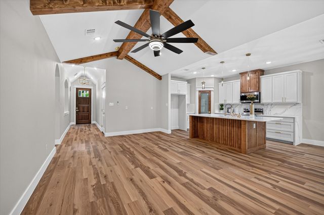 5005 Shackleford Street, Fort Worth, TX 76119