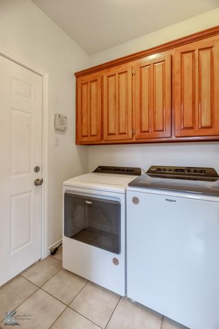 3941 Ridgmar Lane, Abilene, TX 79606