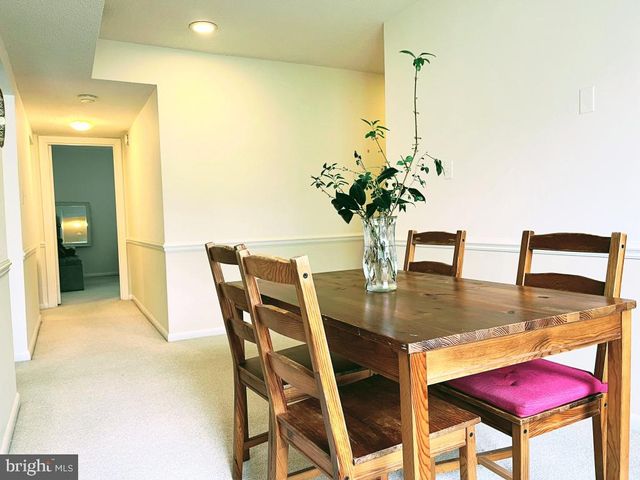 228 Canal Park Dr Apt G210, Salisbury, MD 21804