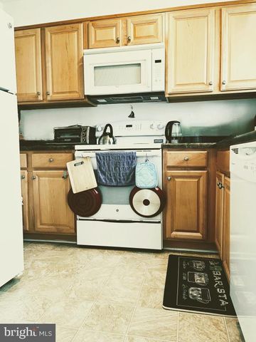 228 Canal Park Dr Apt G210, Salisbury, MD 21804