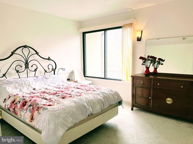 228 Canal Park Dr Apt G210, Salisbury, MD 21804