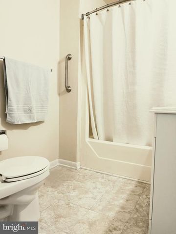 228 Canal Park Dr Apt G210, Salisbury, MD 21804