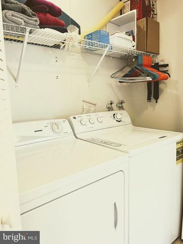 228 Canal Park Dr Apt G210, Salisbury, MD 21804