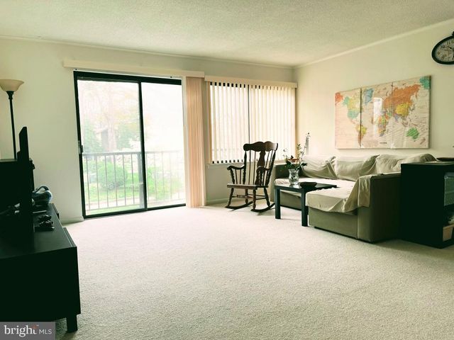 228 Canal Park Dr Apt G210, Salisbury, MD 21804